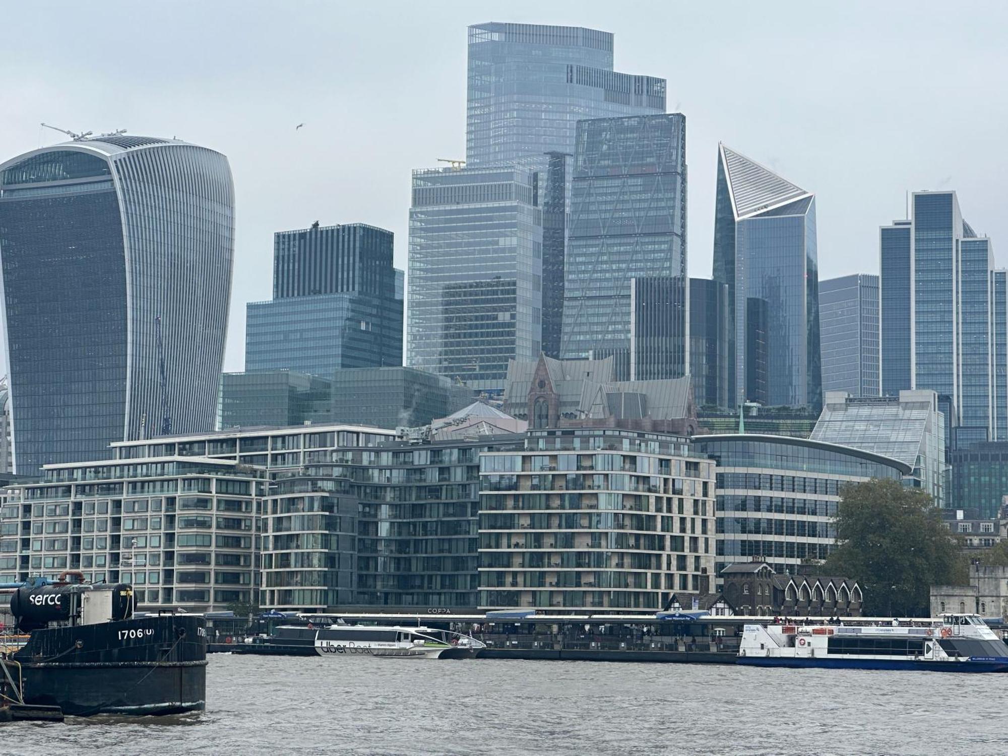 Apartamento Tower Bridge 3bedsecure Parking Shad Thames Luxuury Boutique Historic Bright Warehouse Gated Parking Upto 4 Vehicles Inc